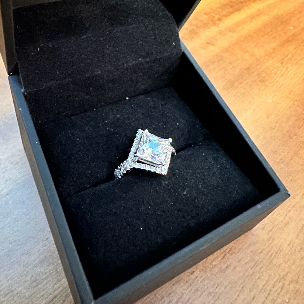 Crystal Ring